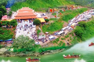 Cụm di tích danh thắng Hàn Sơn ở huyện Hà Trung, tỉnh Thanh Hóa.
