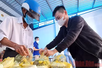Các phần cơm “O đồng” hoàn thành vào 10 giờ 26 phút sáng 10/7.