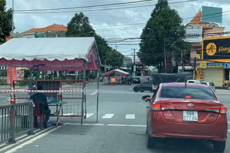 Bình Dương thực hiện nghiêm giãn cách xã hội toàn tỉnh theo Chỉ thị 16.