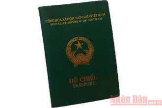 Hộ chiếu phổ thông theo mẫu cũ. (Ảnh minh họa)