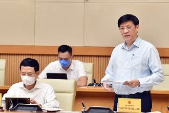 Bộ trưởng Nguyễn Thanh Long phát biểu tại cuộc họp.