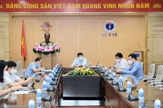 Bộ Y tế họp trực tuyến chiều 21/7.