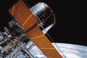 Kính viễn vọng không gian Hubble được chụp năm 1990. Ảnh: NASA.