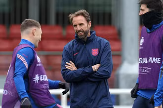 Huấn luyện viên Gareth Southgate và các học trò đang có nhiều lợi thế để lần đầu tiên đoạt vé vào chung kết EURO. (Ảnh: UEFA)