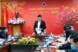 Bộ trưởng Y tế Nguyễn Thanh Long chủ trì cuộc họp sáng nay.