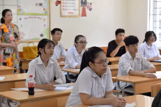 Tại kỳ thi vào lớp 10 Hà Nội năm học 2020-2021 (Ảnh: THUỶ NGUYÊN)