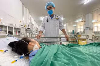 Bệnh nhân N.L.T. đã tỉnh sau 56 giờ lọc máu cấp cứu tại BVĐKTƯ Cần Thơ.