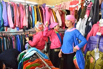 Chợ Tết vùng cao Lào Cai ngày cuối năm     