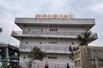 Bệnh viện dã chiến thứ hai ở TP Chí Linh.