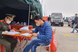 Kích hoạt hệ thống Camera giám sát tại chốt kiểm soát phòng, chống dịch tại Trạm thu phí cầu Bạch Đằng