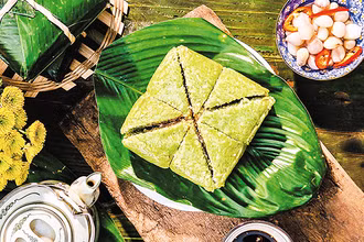 Tết vượt ngàn mây
