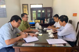 Làm việc với phóng viên Báo Nhân Dân, Hạt trưởng Hạt Kiểm lâm Ea H’leo-Krông Búk Lê Thanh Khánh khẳng định, các cơ quan chức năng của huyện đang củng cố hồ sơ để khởi tố vụ án phá rừng quy mô lớn này.