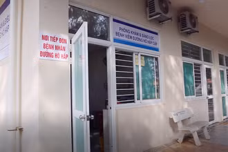 Bệnh viện đa khoa T.Ư Quảng Nam đang cách ly, điều trị hai ca bệnh.