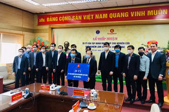 Vingroup tài trợ 20 tỷ đồng nghiên cứu thử nghiệm lâm sàng vaccine COVIVAC