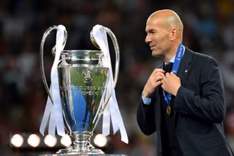 Zidane, một chuyên gia kiến tạo lịch sử. (Ảnh: Getty Images)