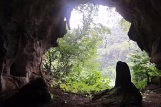 Hang Con Moong. Ảnh: Bộ Văn hóa, Thể thao và Du lịch.