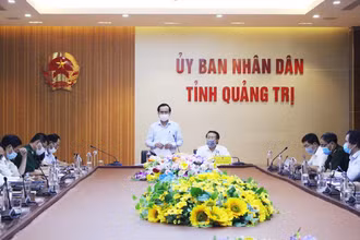 Chủ tịch UBND tỉnh Võ Văn Hưng phát biểu kết luận tại cuộc họp ngày 25-8
