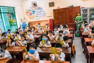 Đà Nẵng miễn bốn tháng học phí cho học sinh do dịch bệnh Covid-19.