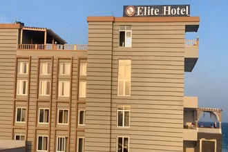 Khách sạn Elite nằm trong khu vực được bảo vệ nghiêm ngặt tại thủ đô của Somalia. (Ảnh: CNN)