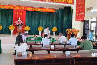 Ủy ban nhân dân thành phố Tuy Hòa họp khẩn bàn biện pháp chống dịch trên địa bàn.