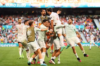 Tây Ban Nha trở thành đội bóng thứ 5 giành vé vào tứ kết Euro 2020. (Ảnh: UEFA)