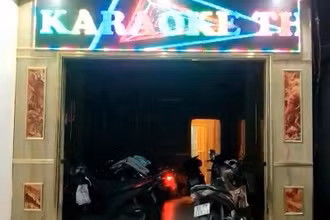 Quán karaoke vi phạm quy định phòng, chống dịch.