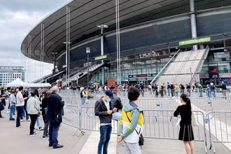 Sân vận động Quốc gia Pháp (Stade de France) trở thành trung tâm tiêm chủng lớn nhất nước Pháp.