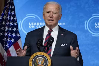 Tổng thống Hoa Kỳ Joe Biden phát biểu tại Hội nghị cấp cao về khí hậu, ngày 22-4. (Ảnh: AP)