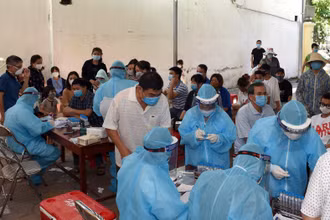 Tiến hành test nhanh toàn bộ TP Vinh.