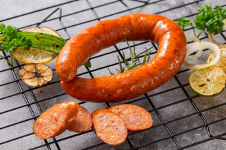 Ở nhà chống dịch cùng xúc xích cao cấp Đức Việt