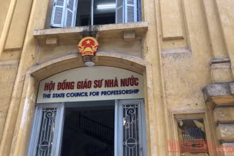 Điều chỉnh thời gian xét công nhận tiêu chuẩn chức danh GS, PGS năm 2021