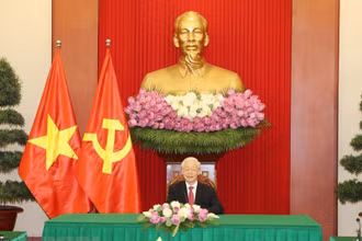 Tổng Bí thư Nguyễn Phú Trọng điện đàm trực tiếp với Tổng thống Sri Lanka Gotabaya Rajapaksa. Ảnh TTXVN