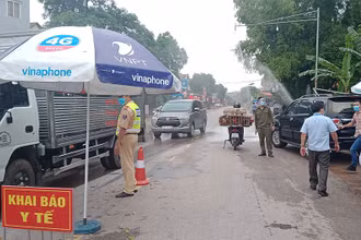 Phòng, chống dịch Covid-19, Thái Nguyên duy trì các chốt kiểm dịch, phun khử khuẩn tại các cửa ngõ vào tỉnh.