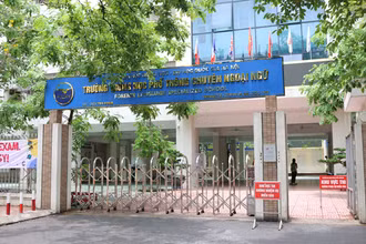 Ảnh: Trường THPT chuyên Ngoại ngữ
