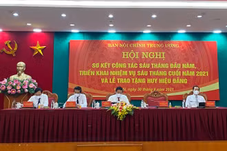 Hội nghị sơ kết công tác nội chính 6 tháng đầu năm 2021. 