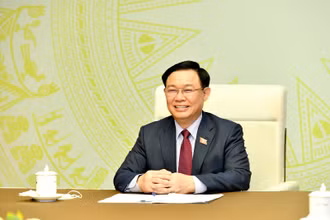 Chủ tịch Quốc hội Vương Đình Huệ điện đàm với Chủ tịch Hội đồng Liên bang Nga Valentina Matvienko.