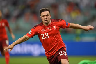 Tiền vệ Xherdan Shaqiri có ngày thi đấu ấn tượng. (Ảnh: UEFA)