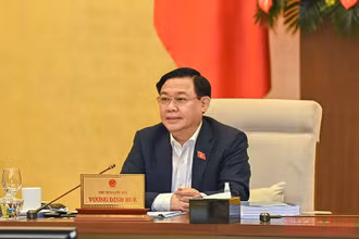 Chủ tịch Quốc hội Vương Đình Huệ phát biểu ý kiến tại phiên họp. (Ảnh: DUY LINH)