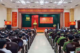 Toàn cảnh Hội nghị.