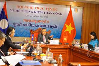 Tổng Kiểm toán nhà nước Việt Nam Trần Sỹ Thanh đồng chủ trì Hội nghị trực tuyến chia sẻ kinh nghiệm về Hệ thống kiểm toán công Việt Nam-Lào.