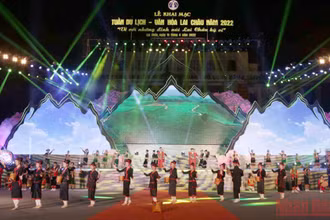 Chương trình nghệ thuật trong lễ khai mạc.