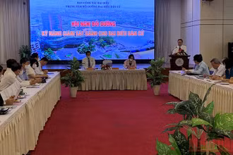 Phó Chủ tịch Thường trực Quốc hội Trần Thanh Mẫn phát biểu tại hội nghị.
