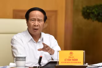 Phó Thủ tướng Lê Văn Thành chủ trì cuộc họp. (Ảnh: ĐỨC TUÂN)