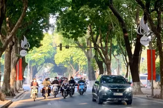 Khu vực Hà Nội sáng sớm có sương mù nhẹ, ngày nắng, sáng sớm và đêm trời lạnh. (Ảnh minh họa)