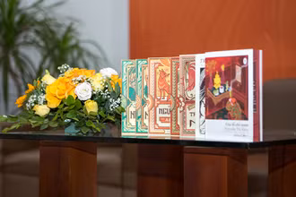 Bộ sách đầu tiên của Tủ sách. (Ảnh: Omega Books)