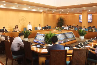 Quang cảnh cuộc họp.