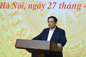 Thủ tướng Phạm Minh Chính phát biểu tại phiên họp.