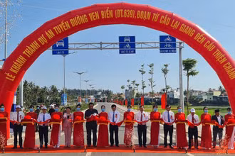 Lễ khánh thành tuyến đường ven biển trên địa bàn thị xã Hoài Nhơn, tỉnh Bình Định.