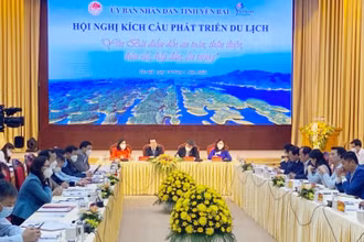 Các đại biểu dự Hội nghị kích cầu phát triển du lịch Yên Bái năm 2022.