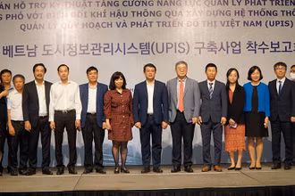 Các đại biểu chụp ảnh lưu niệm tại Hội nghị.